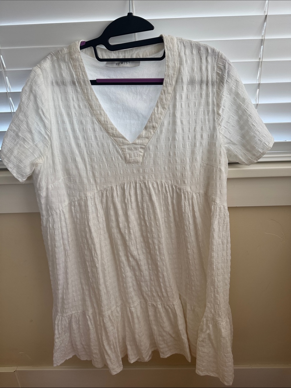 Casual White V-Neck Textured Short Sleeve Tunic Dress